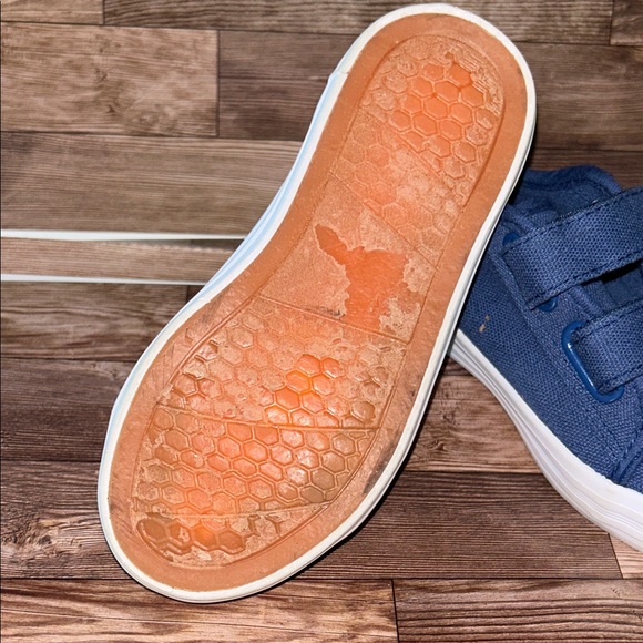Tommy Bahama Kids Navy Sneakers - Picture 7 of 7